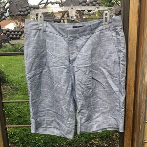 Banana Republic gray plaid linen blend shorts size 6